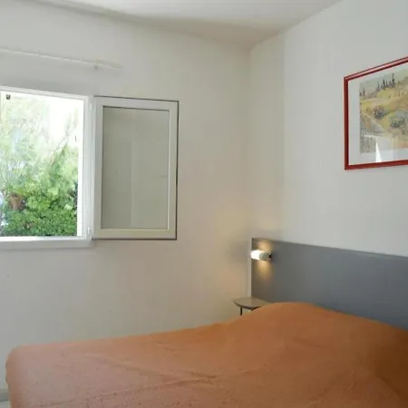 Apartment Eden Roc 5 *